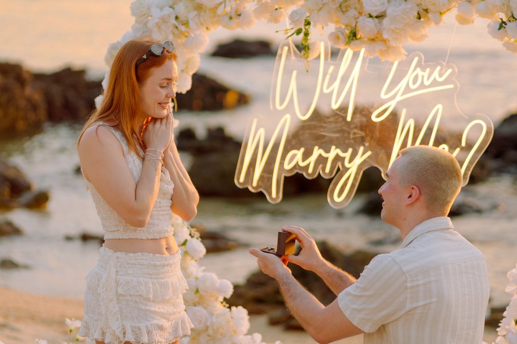 Krabi surprise proposal decoration planner, Krabi Wedding Planner, Krabi wedding, Krabi Wedding Planner, Krabi wedding organizer , Surprise proposal, Krabi surprise proposal photography, proposal decoration, surprise proposal photographer in Krabi