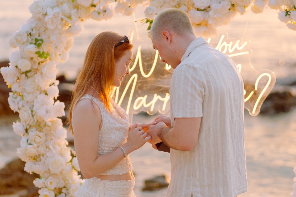 Krabi surprise proposal decoration planner, Krabi Wedding Planner, Krabi wedding, Krabi Wedding Planner, Krabi wedding organizer , Surprise proposal, Krabi surprise proposal photography, proposal decoration, surprise proposal photographer in Krabi