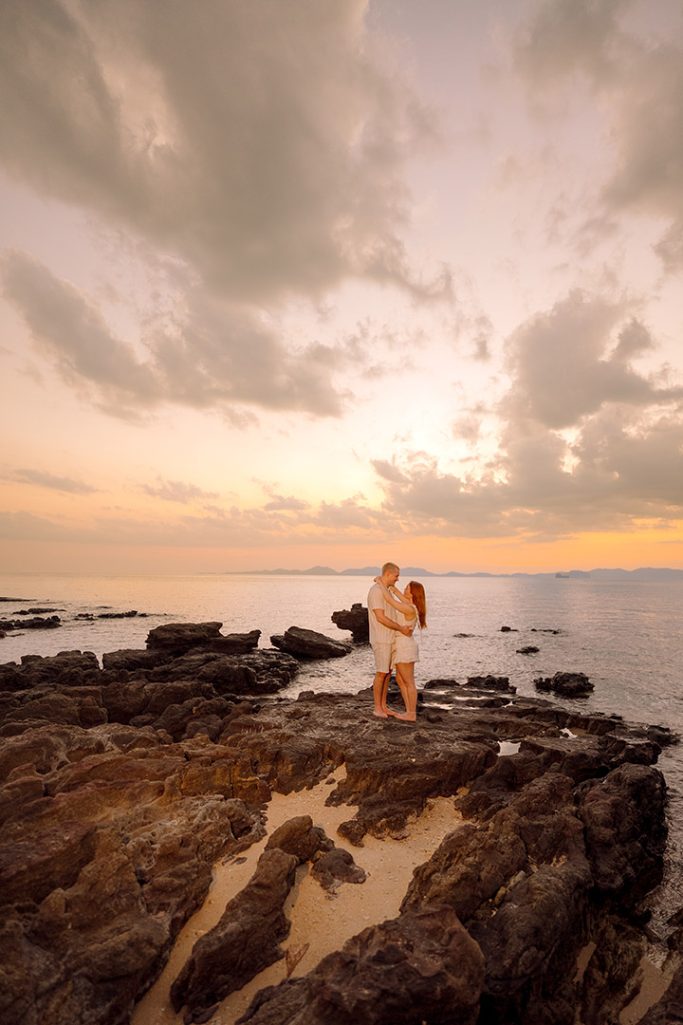 Krabi surprise proposal decoration planner, Krabi Wedding Planner, Krabi wedding, Krabi Wedding Planner, Krabi wedding organizer , Surprise proposal, Krabi surprise proposal photography, proposal decoration, surprise proposal photographer in Krabi