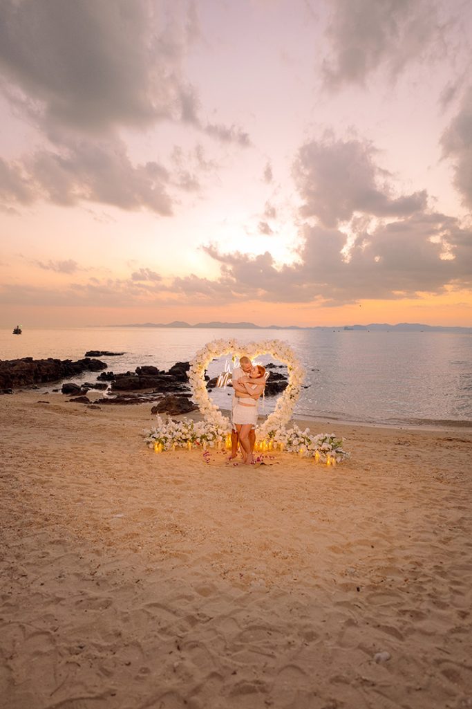 Krabi surprise proposal decoration planner, Krabi Wedding Planner, Krabi wedding, Krabi Wedding Planner, Krabi wedding organizer , Surprise proposal, Krabi surprise proposal photography, proposal decoration, surprise proposal photographer in Krabi
