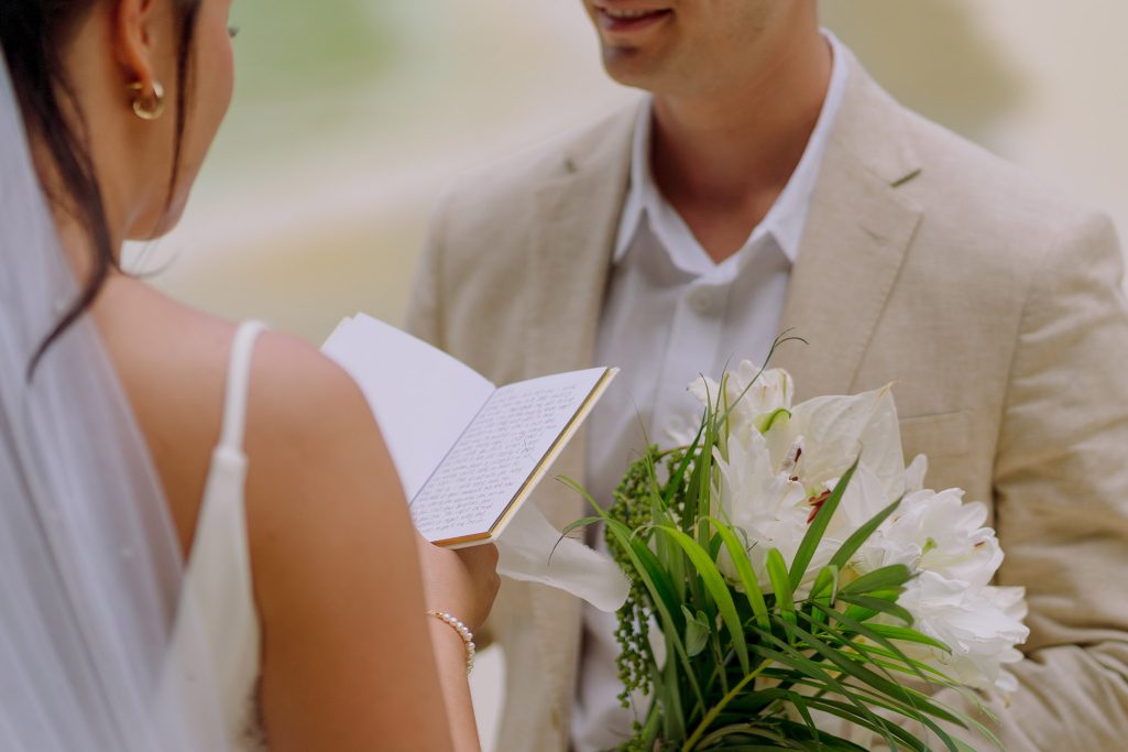 Elopement, Elopement wedding, Elopement wedding photography, Elopement wedding photographer, Elopement at island Krabi, Elopement wedding on boat Krabi, Longtail boat Krabi