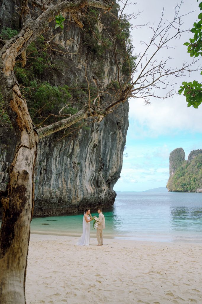 Elopement, Elopement wedding, Elopement wedding photography, Elopement wedding photographer, Elopement at island Krabi, Elopement wedding on boat Krabi, Longtail boat Krabi