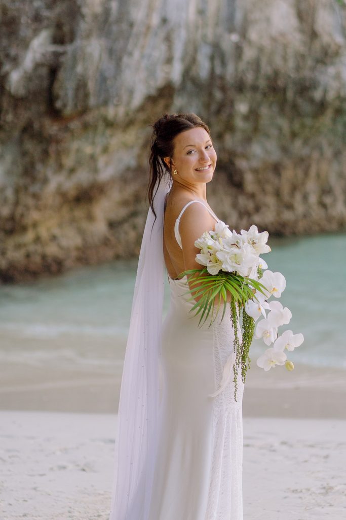 Elopement, Elopement wedding, Elopement wedding photography, Elopement wedding photographer, Elopement at island Krabi, Elopement wedding on boat Krabi, Longtail boat Krabi, Island elopement, Hong Island Krabi
