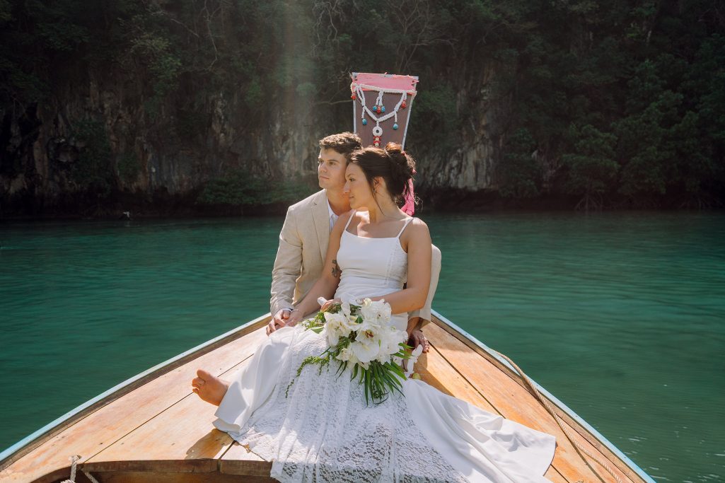 Elopement, Elopement wedding, Elopement wedding photography, Elopement wedding photographer, Elopement at island Krabi, Elopement wedding on boat Krabi, Longtail boat Krabi, Island elopement, Hong Island Krabi