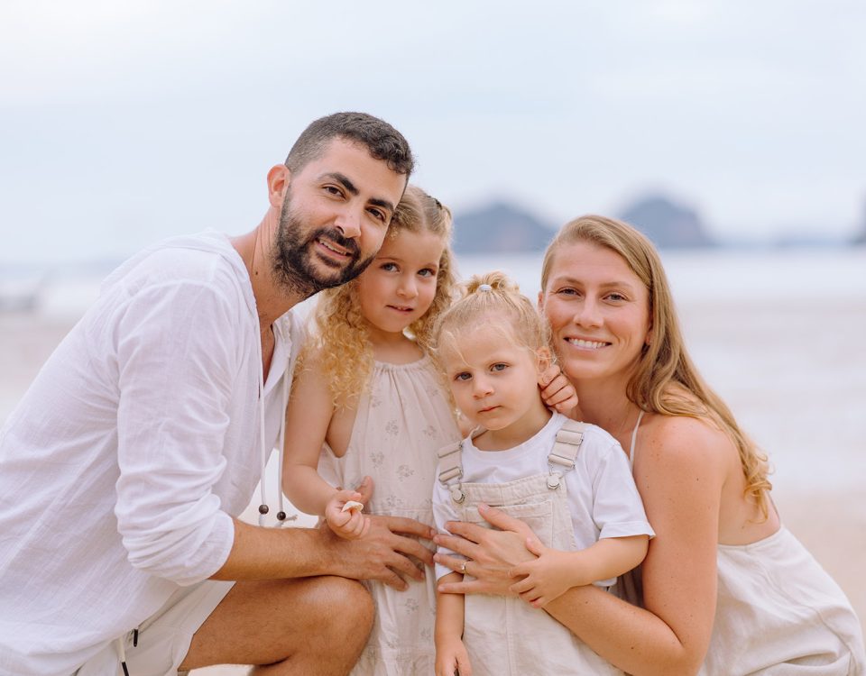 Krabi photographer, Krabi photography, Krabi photo shoot, Krabi family photographer, Krabi family photography, family photoshoot at Ao Nang beach