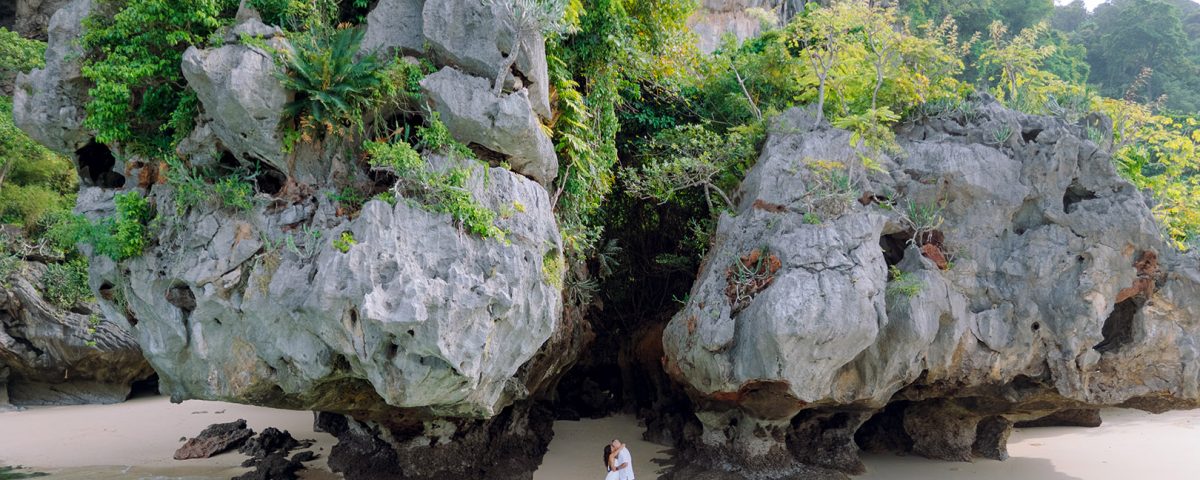 Krabi photographer, Krabi photography, Krabi photo shoot, Honeymoon, Couple, Railay beach photographer, Railay beach photography, Honeymoon photoshoot at Railay beach