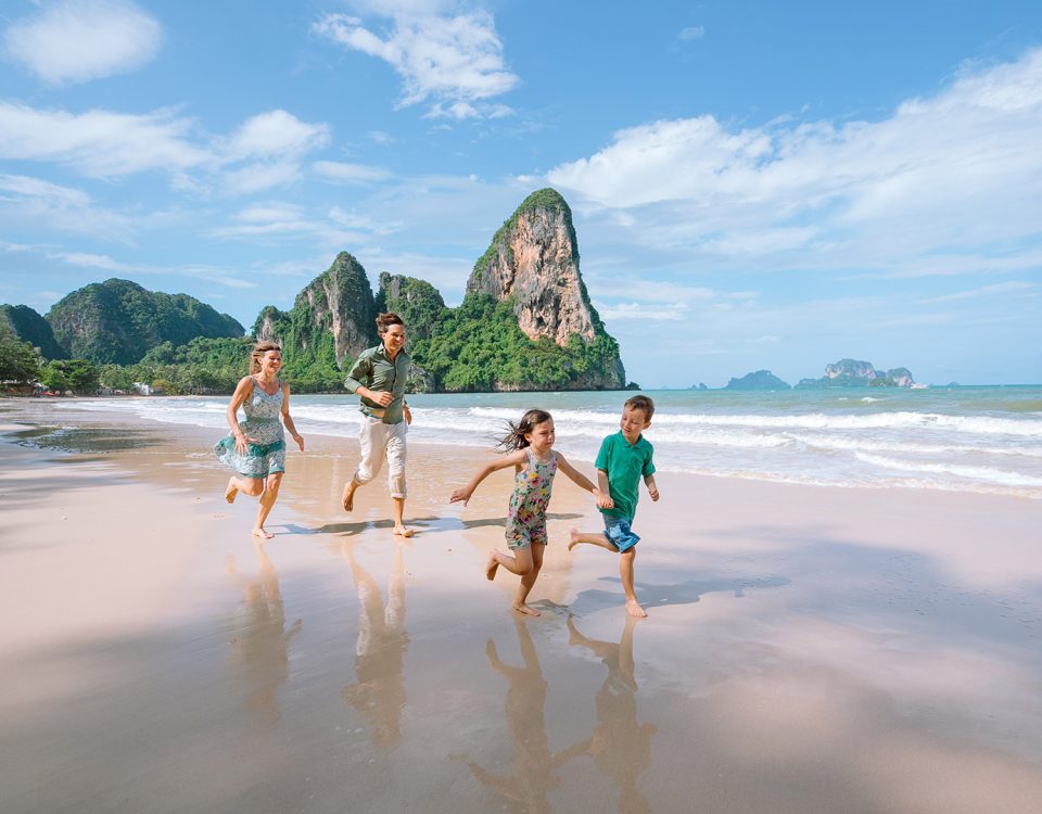 Krabi photographer, Krabi photography, Krabi photo shoot, Krabi family photographer, Krabi family photography, family photoshoot at Railay beach