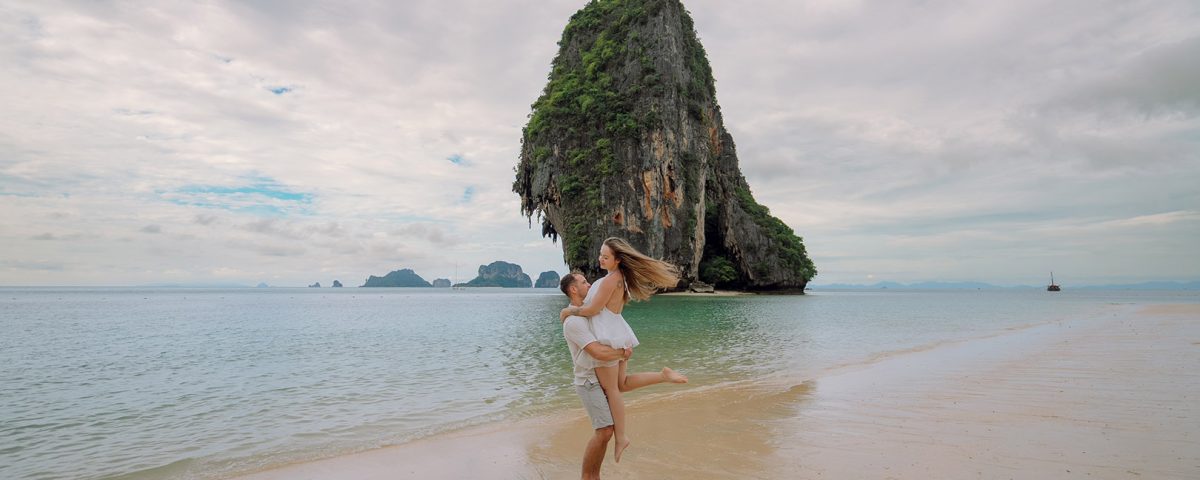 Krabi photographer, Krabi photography, Krabi photo shoot, Honeymoon, Couple, Railay beach photographer, Railay beach photography, Honeymoon photoshoot at Railay beach