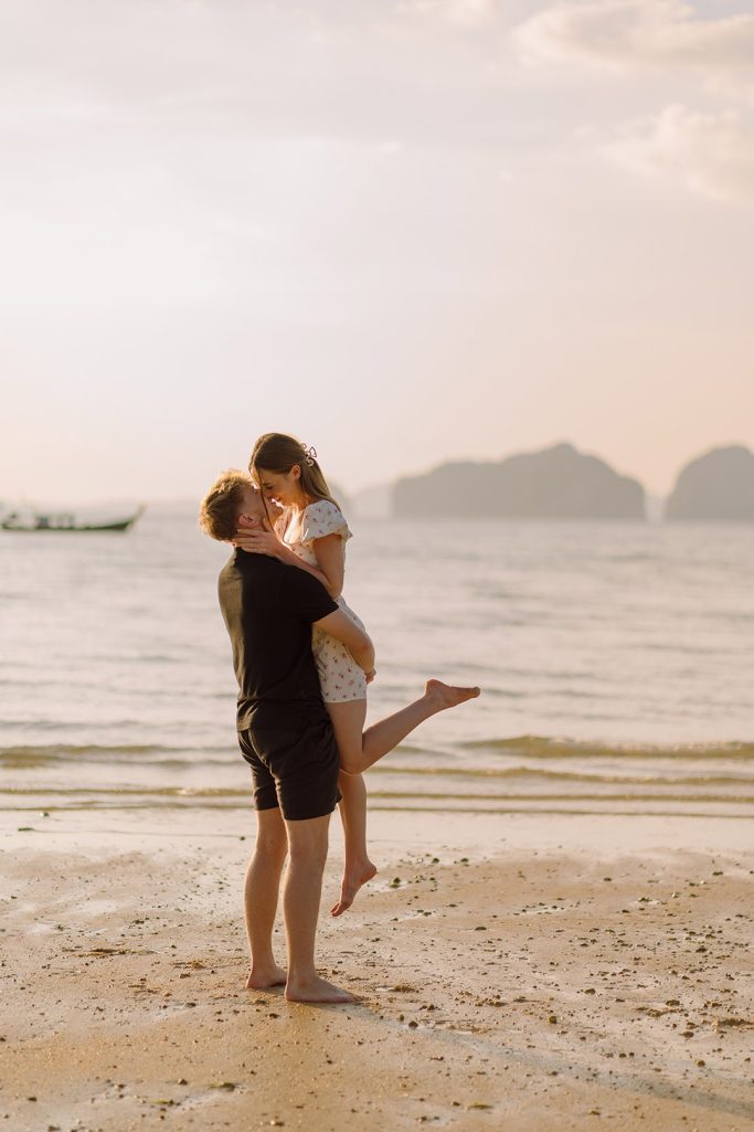 Krabi surprise proposal, Surprise proposal, Krabi surprise proposal photography, surprise proposal photographer in Krabi, surprise marriage proposal
